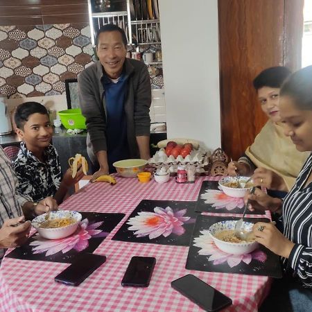 Lotus Homestay Darjeeling  Exteriör bild