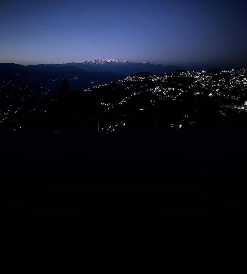 Lotus Homestay Darjeeling  Exteriör bild