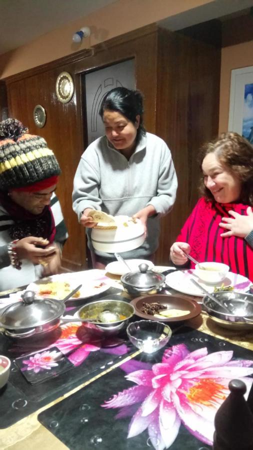 Lotus Homestay Darjeeling  Exteriör bild