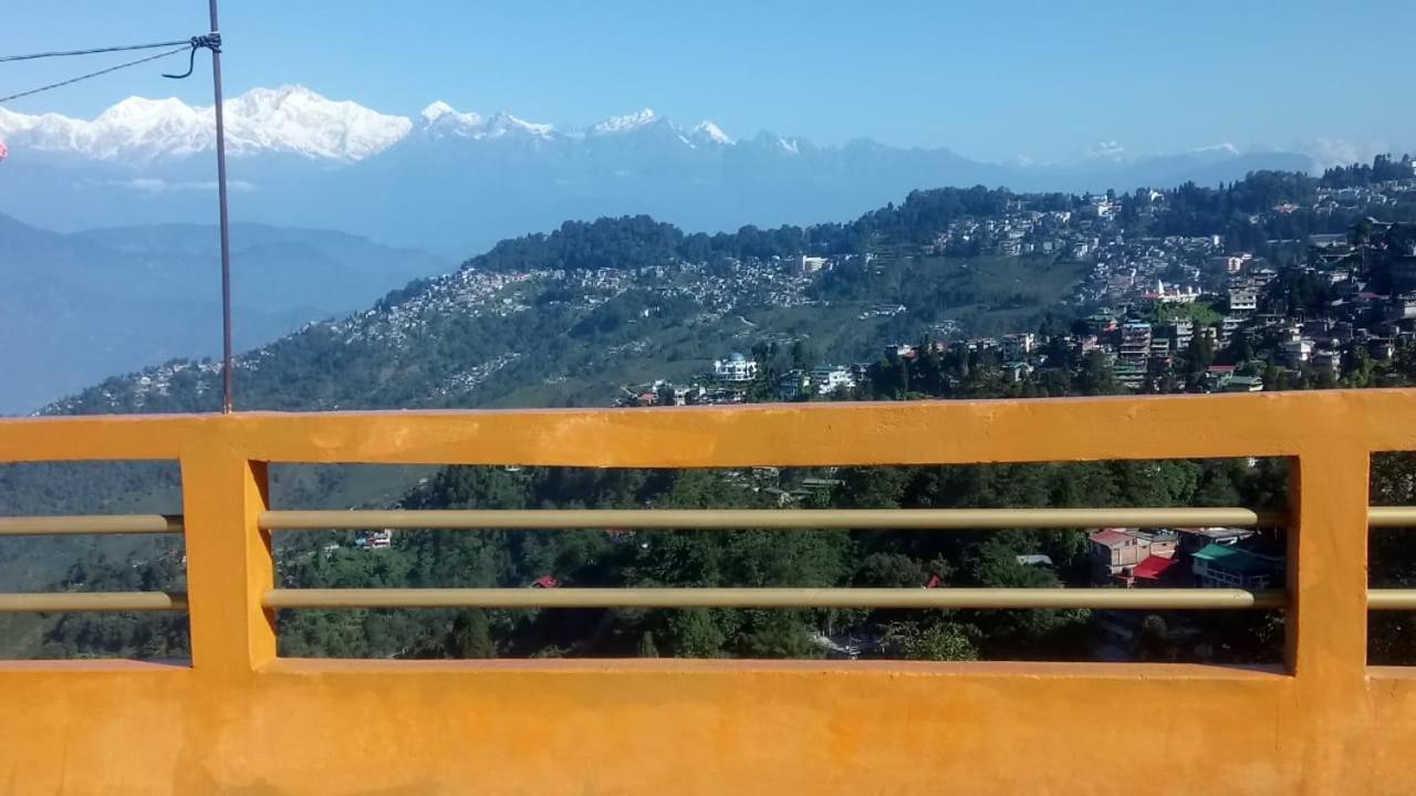 Lotus Homestay Darjeeling  Exteriör bild
